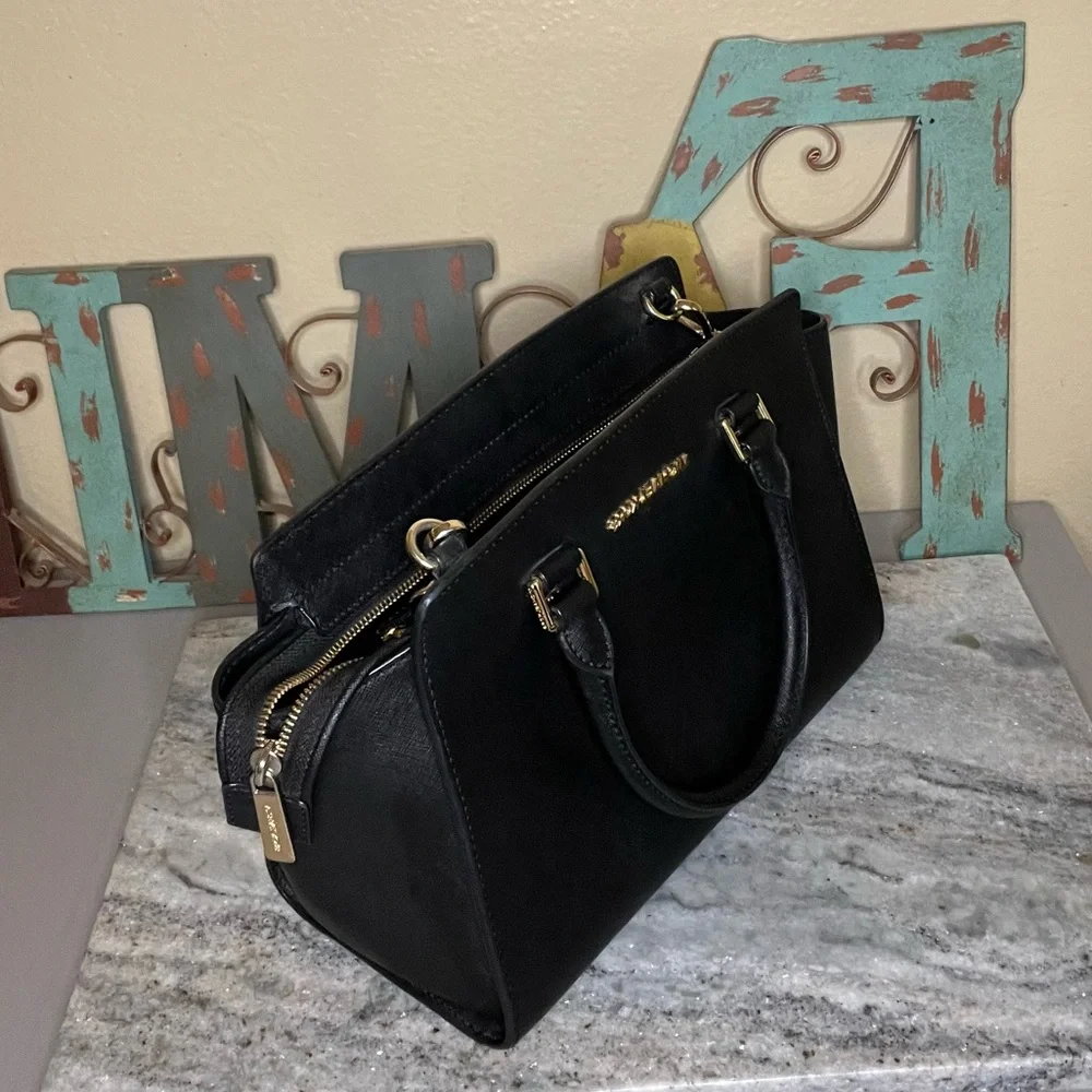 Michael Kors Selma Leather Satchel Bag with Wallet- Black.
